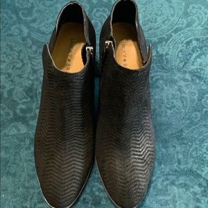 Lucky Brand NWT Sz 9.5 Parnesa, Suede Black Bootie